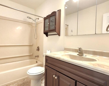 5 Glenwood Drive - Photo Thumbnail 16