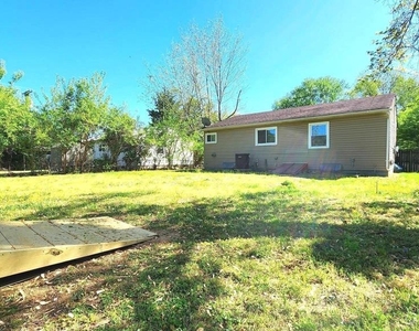 5 Glenwood Drive - Photo Thumbnail 5