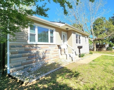 5 Glenwood Drive - Photo Thumbnail 4