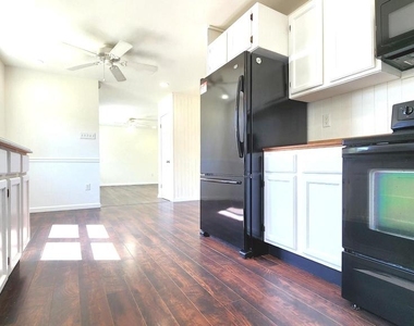 5 Glenwood Drive - Photo Thumbnail 15