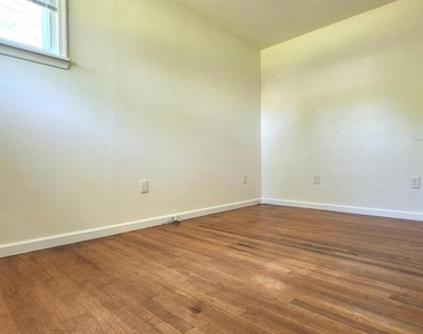 5 Glenwood Drive - Photo Thumbnail 24