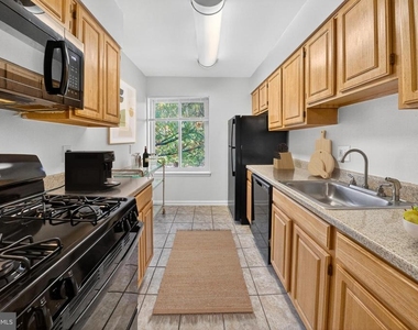 400 Taylor St Ne - Photo Thumbnail 3