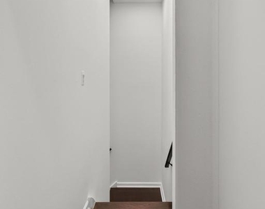 738 11th Street Ne - Photo Thumbnail 6