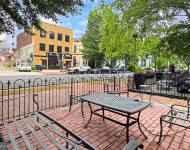 738 11th Street Ne - Photo Thumbnail 4