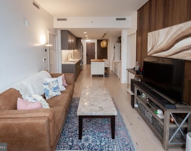 1211 Van Street Se - Photo Thumbnail 9