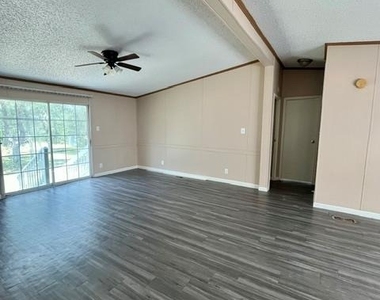 150 Oak Forest Dr - Photo Thumbnail 2