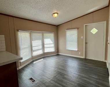 150 Oak Forest Dr - Photo Thumbnail 11