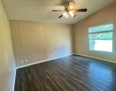 150 Oak Forest Dr - Photo Thumbnail 15