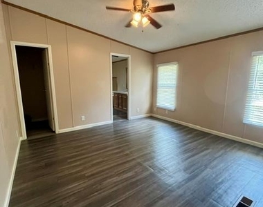 150 Oak Forest Dr - Photo Thumbnail 16