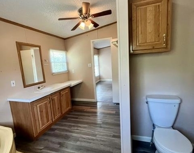 150 Oak Forest Dr - Photo Thumbnail 20