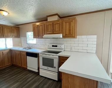 150 Oak Forest Dr - Photo Thumbnail 8