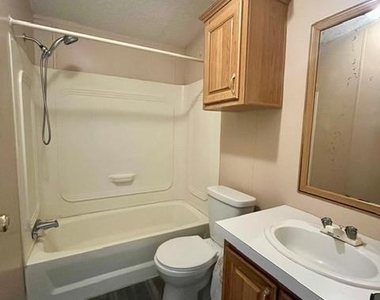 150 Oak Forest Dr - Photo Thumbnail 12