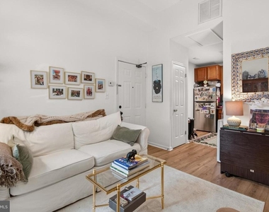 738 11th Street Ne - Photo Thumbnail 8