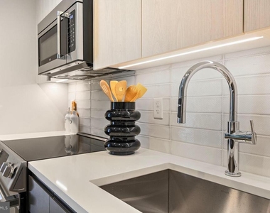 950 3rd Street Nw - Photo Thumbnail 25