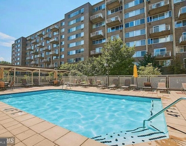 350 G Street Sw - Photo Thumbnail 19