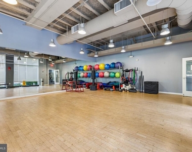 350 G Street Sw - Photo Thumbnail 23