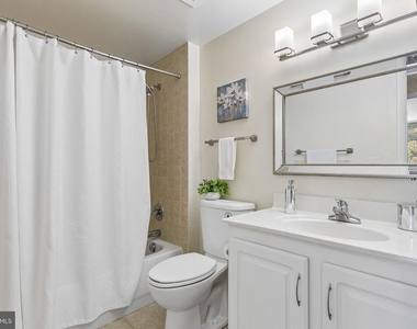350 G Street Sw - Photo Thumbnail 11