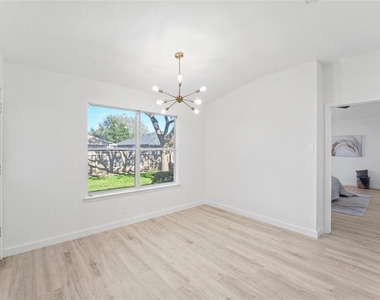 2537 Vernell Way - Photo Thumbnail 19