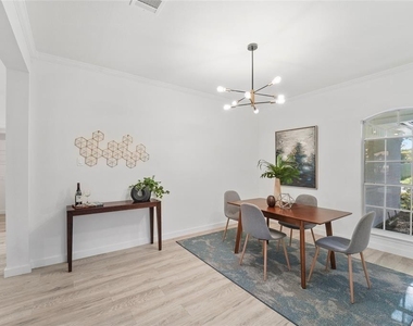 2537 Vernell Way - Photo Thumbnail 8