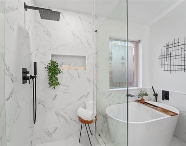 2537 Vernell Way - Photo Thumbnail 22