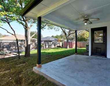 2537 Vernell Way - Photo Thumbnail 27