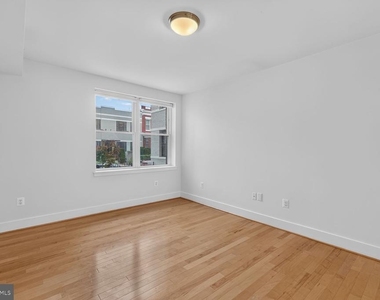 809 Otis Place Nw - Photo Thumbnail 4