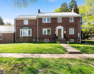 3640 Everett Street Nw - Photo Thumbnail 3