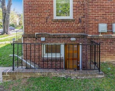 3640 Everett Street Nw - Photo Thumbnail 2