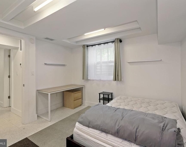 3640 Everett Street Nw - Photo Thumbnail 17