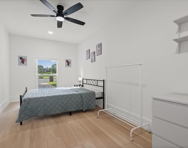 1406 N Georgetown St - Photo Thumbnail 22