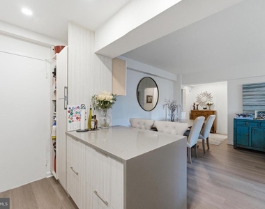 4201 Cathedral Avenue Nw - Photo Thumbnail 9