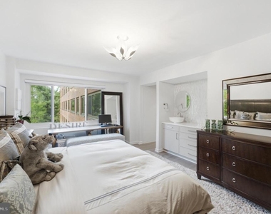 4201 Cathedral Avenue Nw - Photo Thumbnail 28