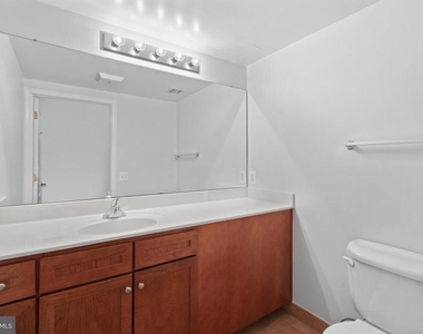 631 D Street Nw - Photo Thumbnail 10