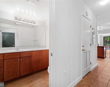 631 D Street Nw - Photo Thumbnail 13