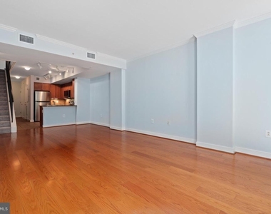 631 D Street Nw - Photo Thumbnail 8