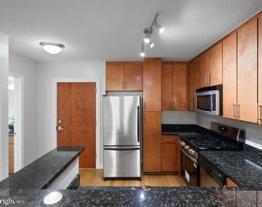 915 E Street Nw - Photo Thumbnail 8