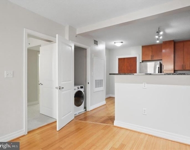 915 E Street Nw - Photo Thumbnail 9