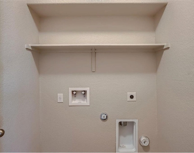 304 Cane River Rd - Photo Thumbnail 16