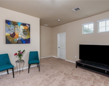 2880 Donnell Dr - Photo Thumbnail 7