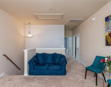 2880 Donnell Dr - Photo Thumbnail 8