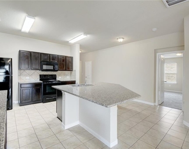 5817 Roderick Dr - Photo Thumbnail 9