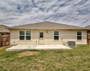 5817 Roderick Dr - Photo Thumbnail 27