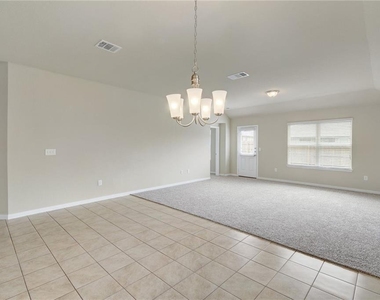 5817 Roderick Dr - Photo Thumbnail 5