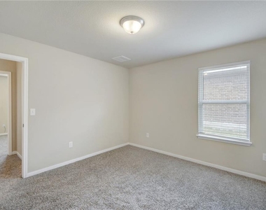 5817 Roderick Dr - Photo Thumbnail 22