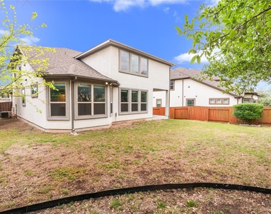 5300 Cipriano Dr - Photo Thumbnail 36