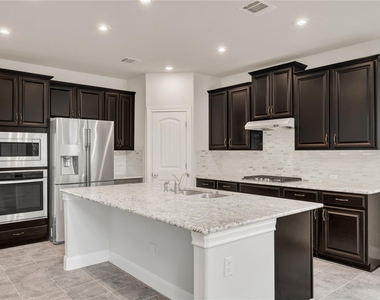 5300 Cipriano Dr - Photo Thumbnail 12