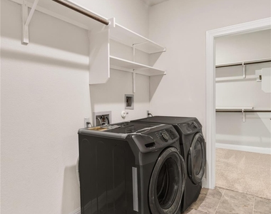 5300 Cipriano Dr - Photo Thumbnail 21