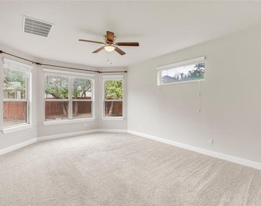 5300 Cipriano Dr - Photo Thumbnail 14
