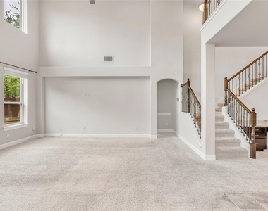5300 Cipriano Dr - Photo Thumbnail 8