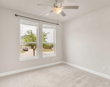 5300 Cipriano Dr - Photo Thumbnail 22